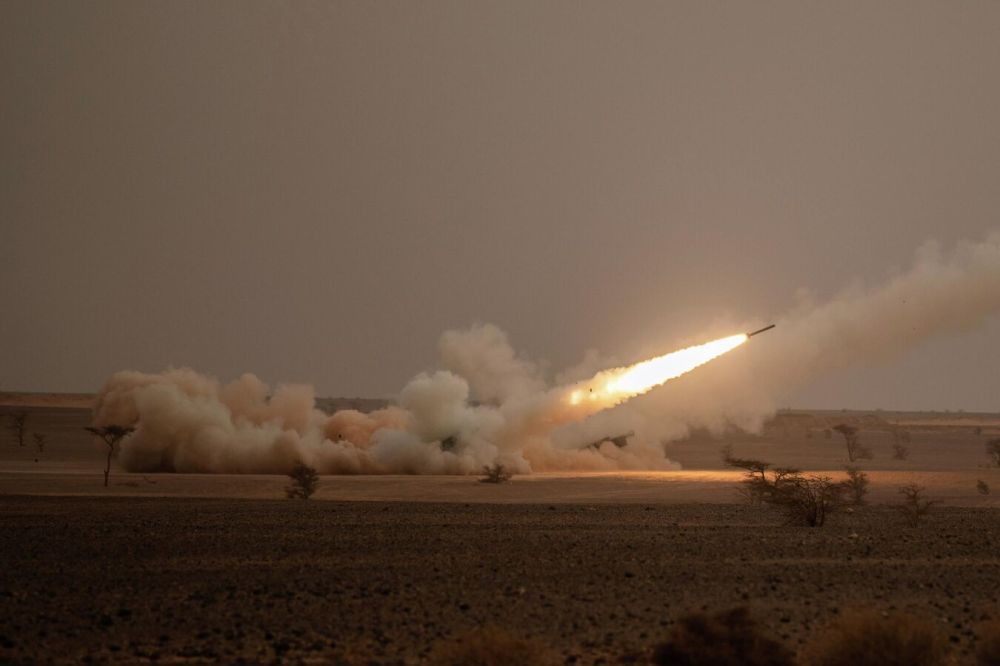 ���������� ��� ����� 10 ���������� ������ � ��� ������� HIMARS �� �����