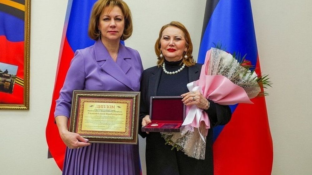 Актриса Алла Ульянова получила звание народного артиста ДНР