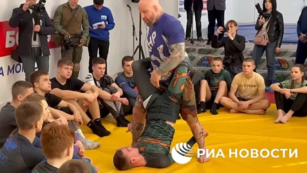 ���������� ���� MMA ����� ������ ������ ������� � �������� ������ ��������� � �������� (���)