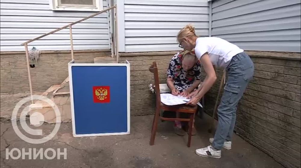 90-������ ����������� ������ ������� ������� ������� � �����������