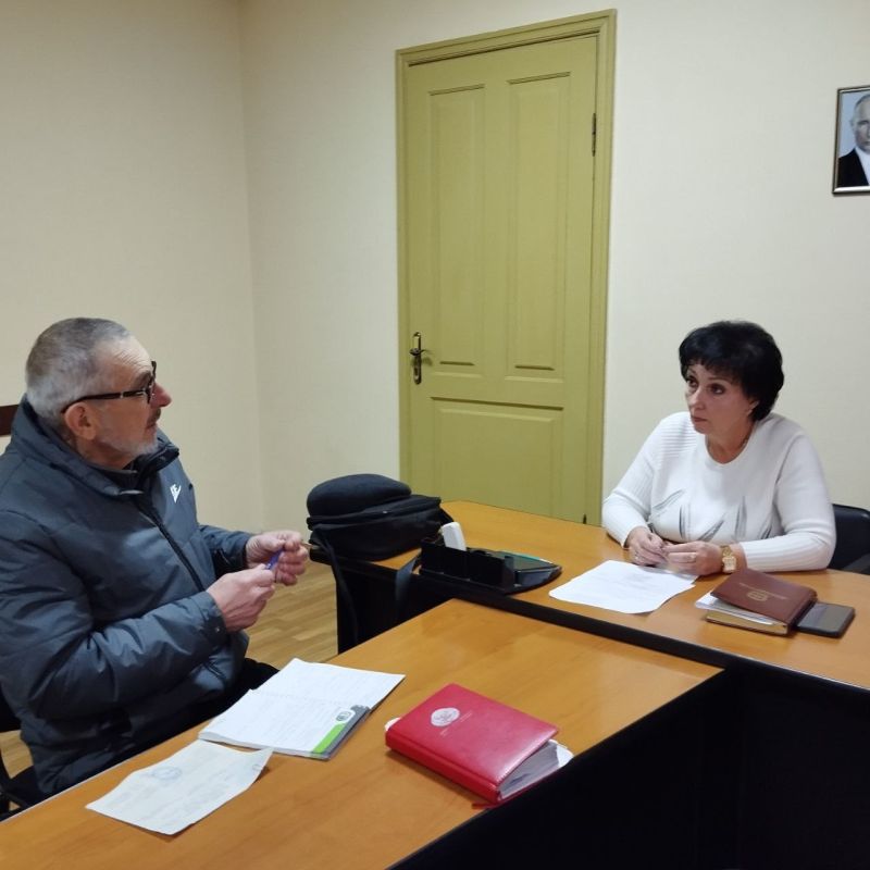 ��������� ��������: �������, 3 �����, ������� ������ ����� ������� � ������������� ���������� ������ ��������