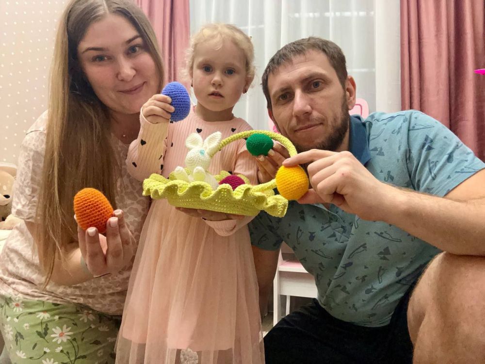 В рамках федерального проекта «Мир возможностей» и Всероссийской акции «История семьи - история страны» в ГКДОУ «ДЕТСКИЙ САД № 33 Г.О. МАКЕЕВКА» ДНР проводится работа по формированию народных традиций, обычаев, семейных...