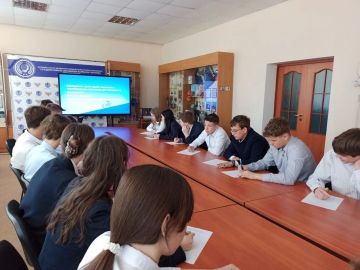 14 мая 2025 года старшеклассники ГБОУ "СШ 22 Г.О. МАКЕЕВКА" приняли участие в Республиканской акции "Избирательный диктант"