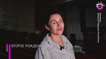 Второе рождение в свои 90 лет переживает Дворец детского и юношеского творчества творчества им. Джарты в Макеевке. Закончив фасадные работы, ремонт кровли и инженерных сетей, строители из Югры приступили к реконструкции...