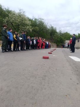 Воспитанники кружка "Картинг" МБУДО "СЮТ" приняли участие в Открытых Республиканских соревнованиях по картингу (скоростное маневрирование), которые проходили в рамках X Республиканской Недели безопасности дорожного движения...