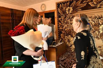 Почётный гражданин Макеевки Зинаида Колосова встретила свой 92-й день рождения