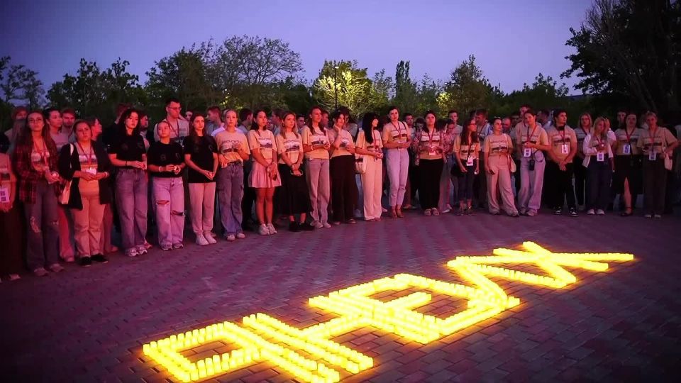  : 4000            :   ,         