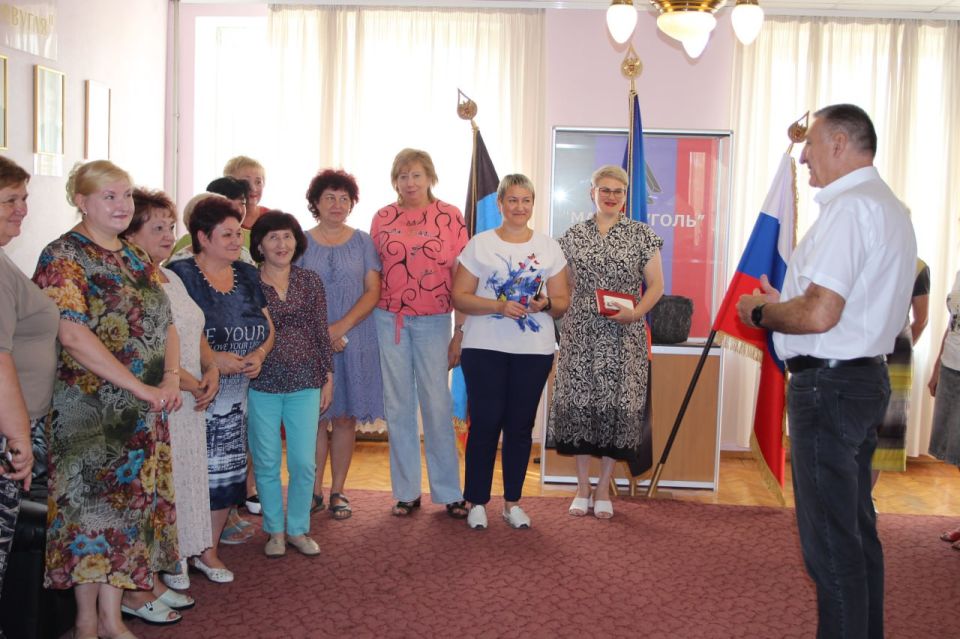 2            .. , . , . ., 2  . , 17