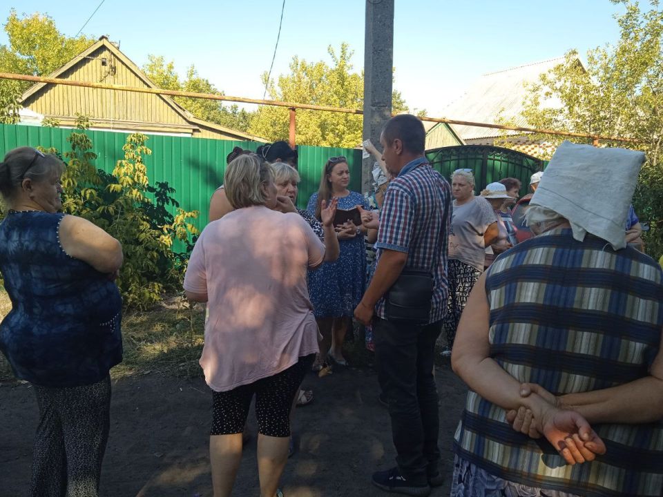 4             : . , .  3