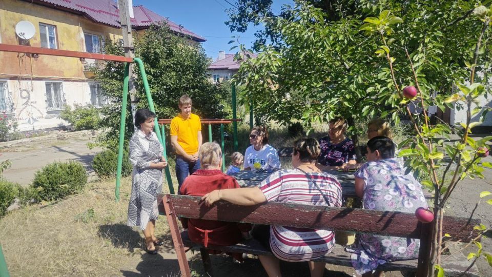  : 4 ,          . , 9