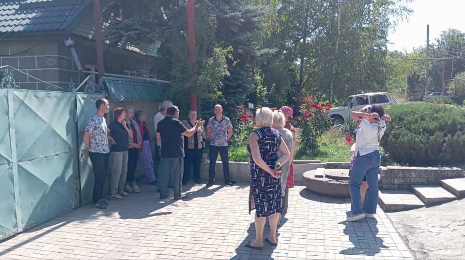 4                : . , .   22