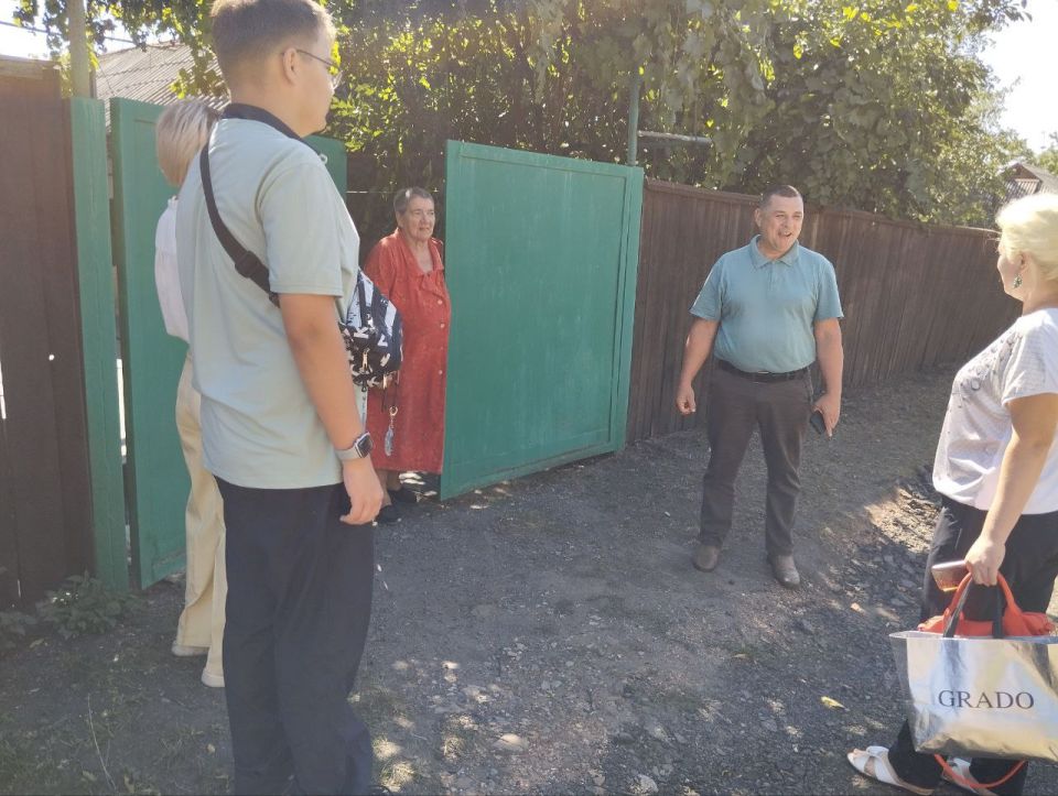 , 4                      ...