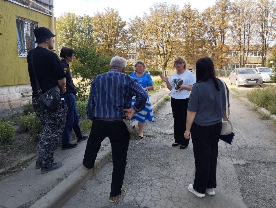 4                       14  ...