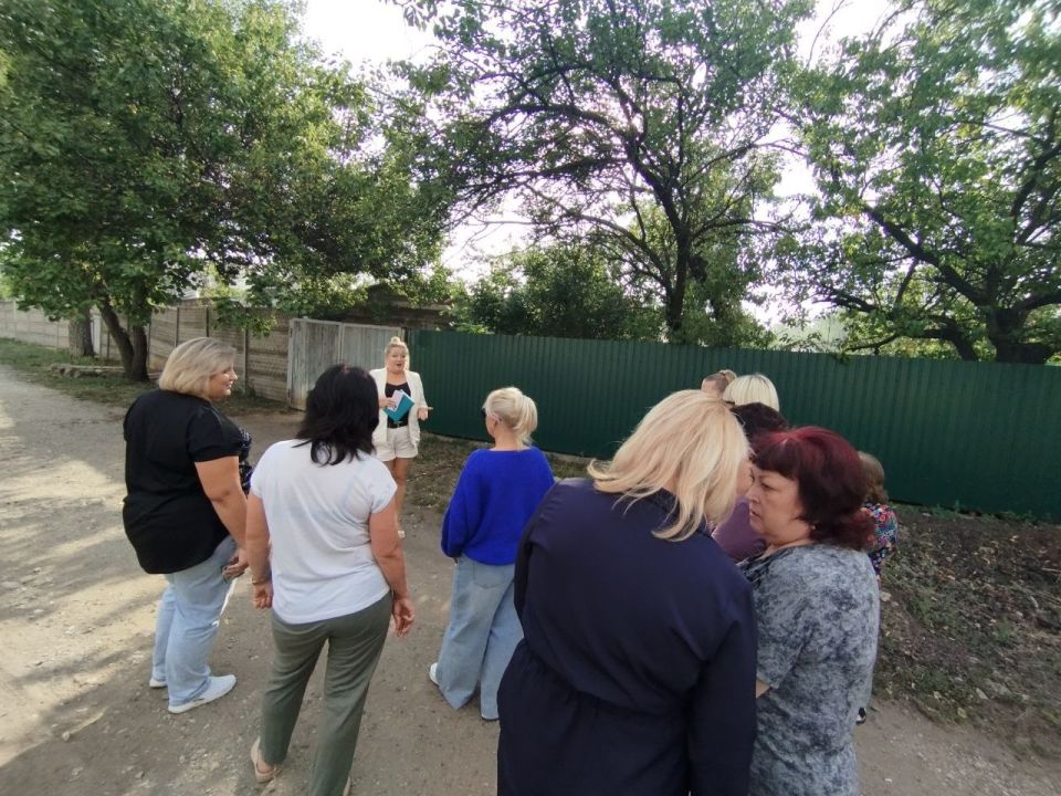 8                  4   