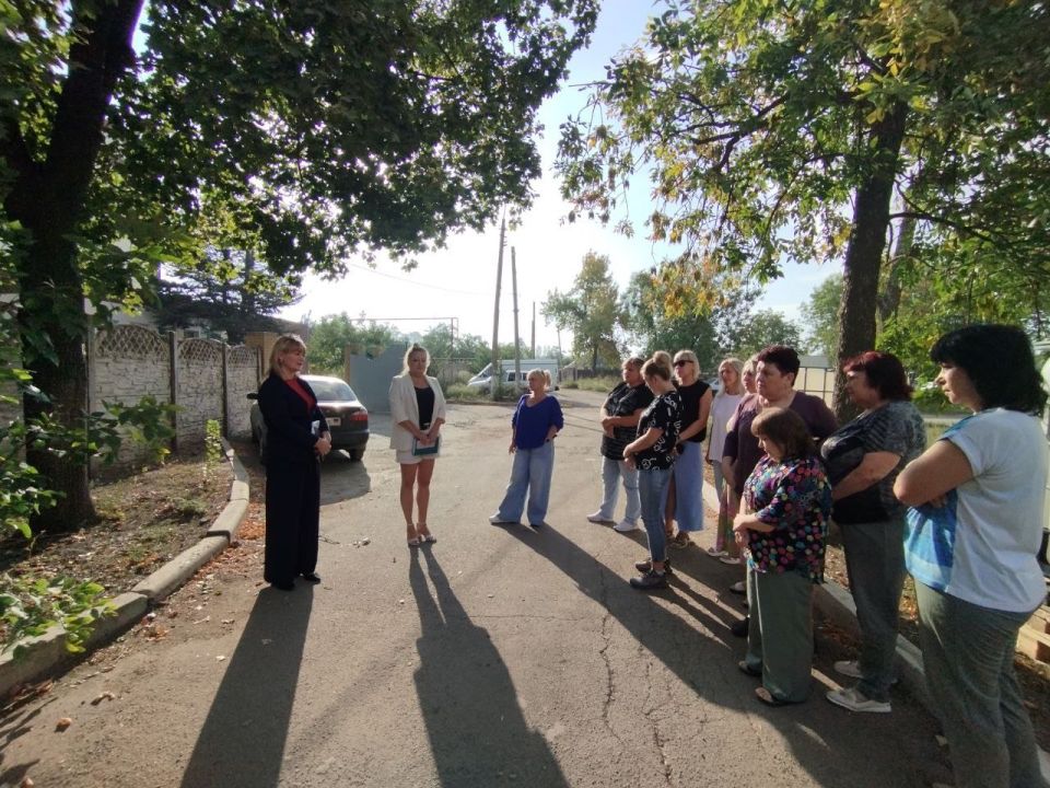 8                        1-2  ...