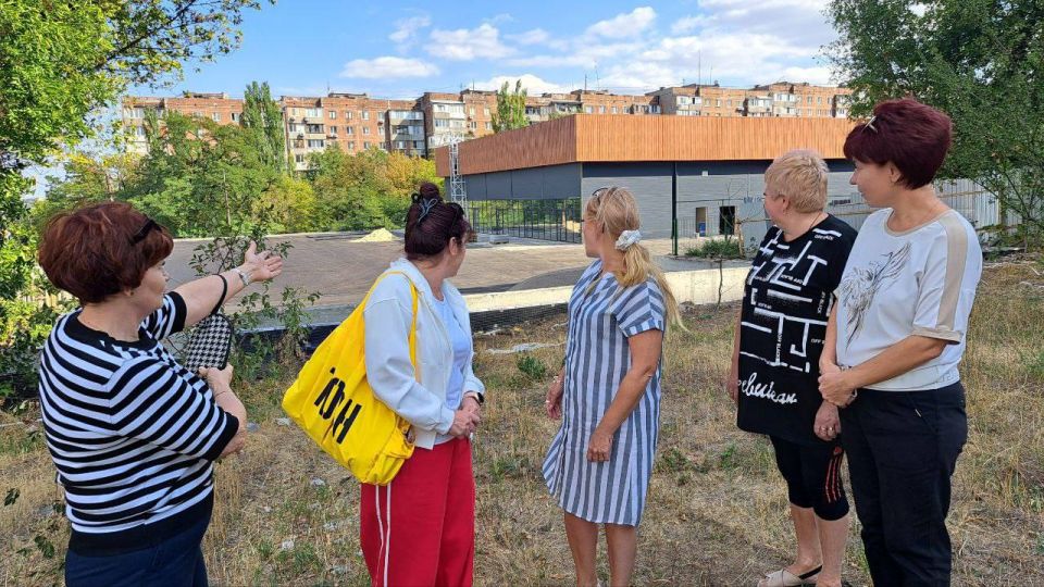 , 10 ,         : .. , . , . , .32  .19