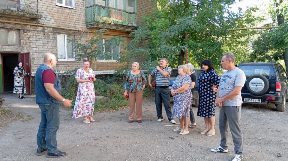 15             : . , -   45