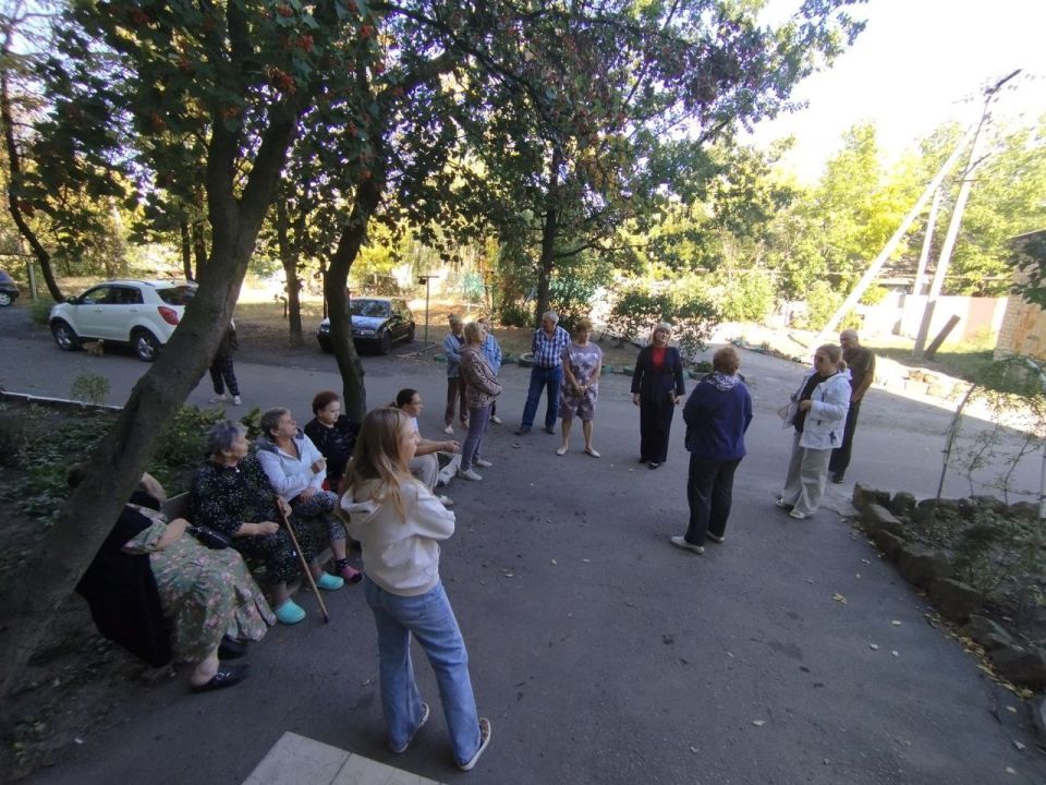 15                        4   