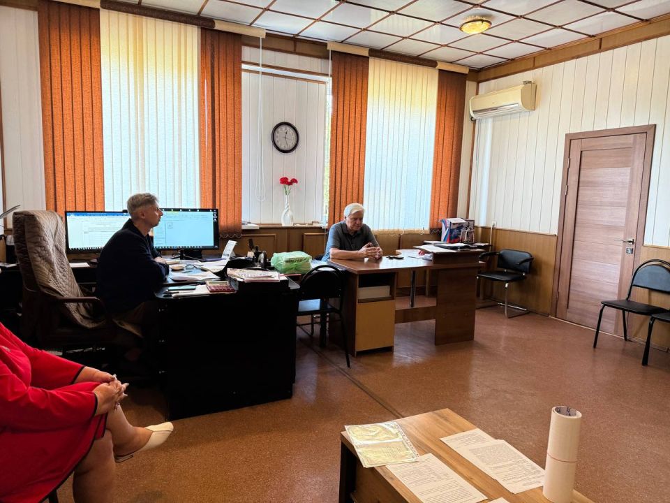 , 17  2025.,   -    ,            . 