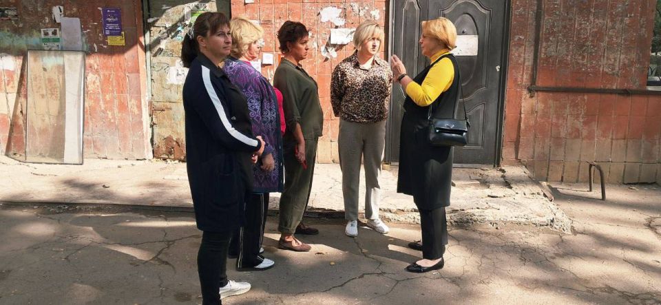 Сегодня, 19 сентября, депутат Макеевского городского совета Татьяна Репунова провела встречи по адресам: г.о. Макеевка, г. Макеевка, мкр Центральный, д. 6