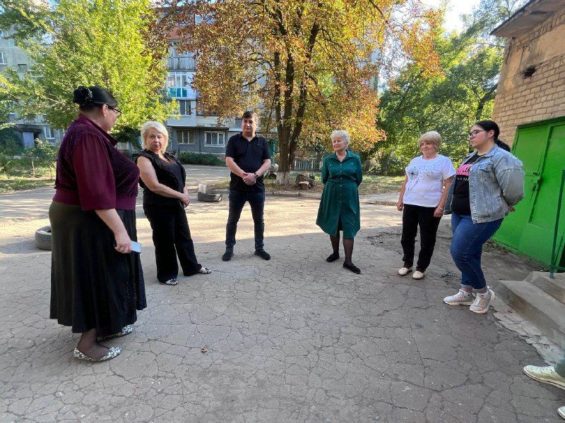 23      -               : .. , . , -...