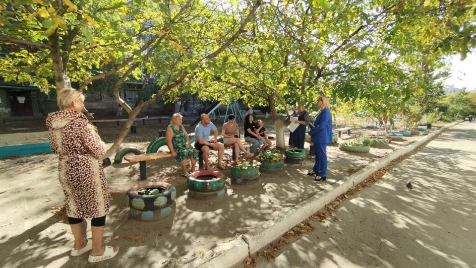 Сегодня, 24 сентября, в Червоногвардейском районе состоялась встреча заместителя руководителя Управы Червоногвардейского внутригородского района Администрации городского округа Макеевка Татьяны Задорожной с жителями жилого...