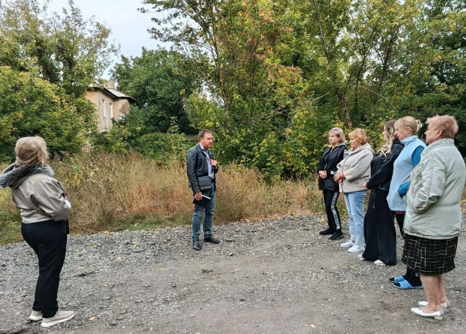 , 25 ,                  33   