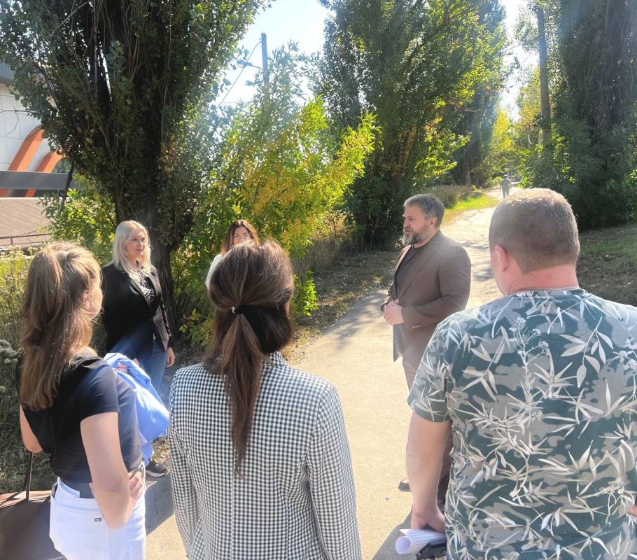 Сегодня, 29 сентября, депутат Геннадий Гальчук провел встречу по адресу: г.о. Макеевка, г. Макеевка, 250-летия Донбасса, 74