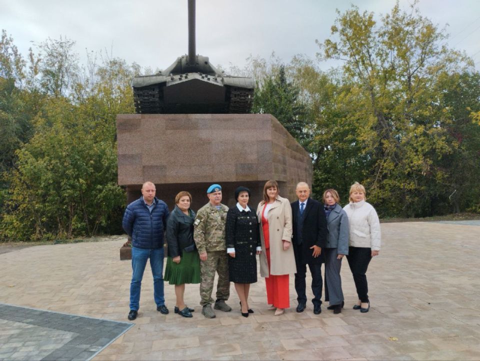 30 сентября в Макеевке прошли торжественные мероприятия, посвященные Дню воссоединения Донецкой Народной Республики с Российской Федерацией