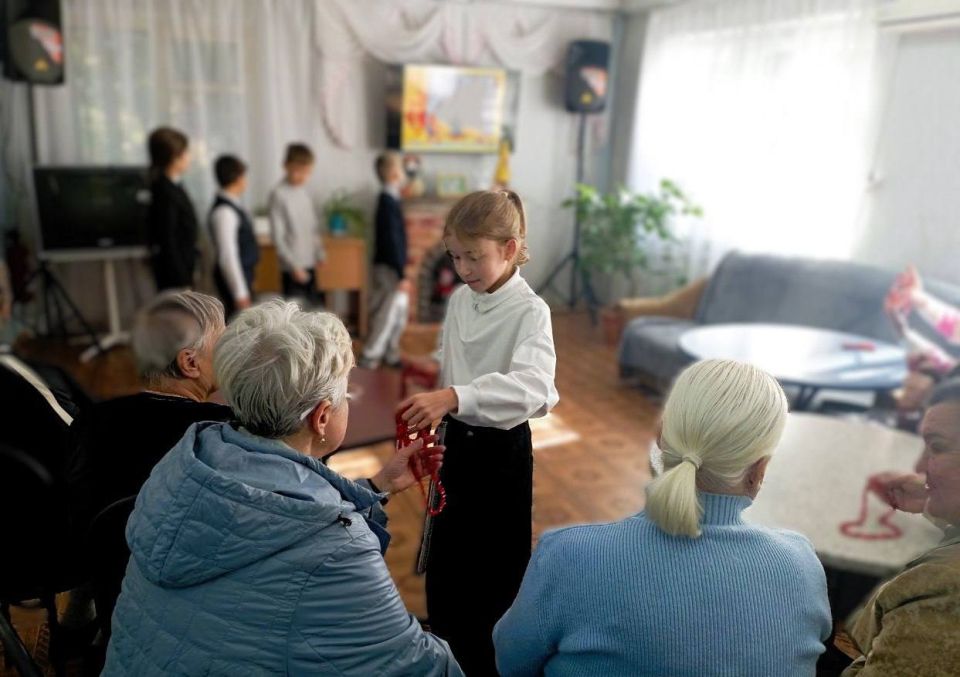 В Центре социального обслуживания населения Советского района города Макеевки состоялось тематическое мероприятие, посвященное Международному дню пожилого человека
