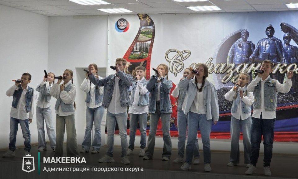 Каждый год, 1 октября, отмечается Международный день пожилых людей – день, посвящённый старшему поколению, нашим матерям, отцам, бабушкам и дедушкам