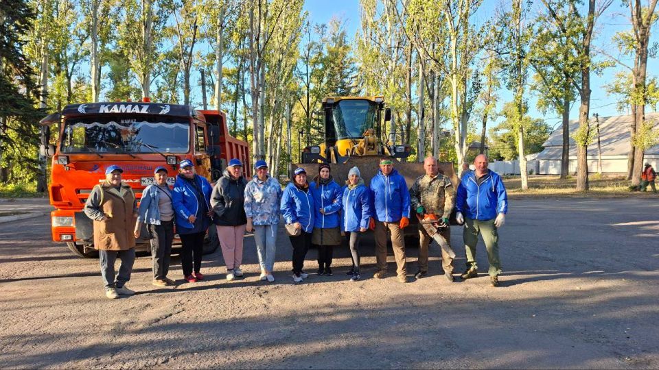 Чистота и безопасность – общими усилиями: Депутаты и активисты преобразили улицы Сусанина и Педагогическую