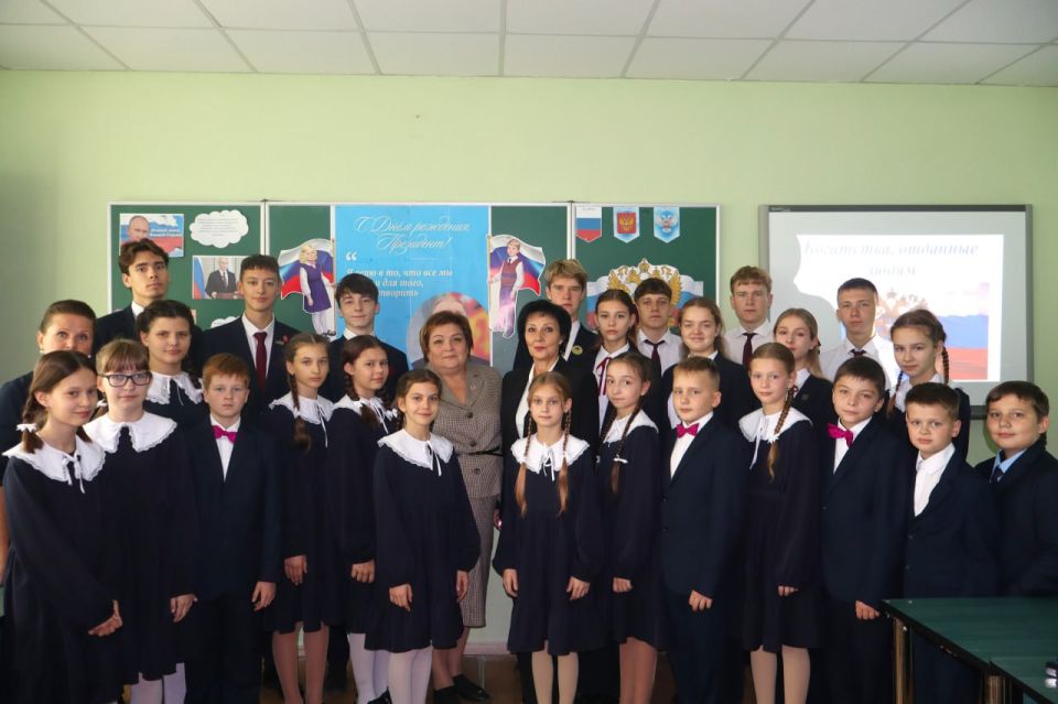 Час познаний и открытий: Владимир Путин – Президент и человек