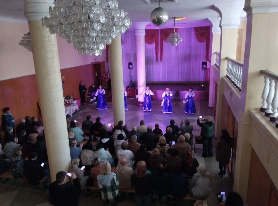 10         . ..       ,     