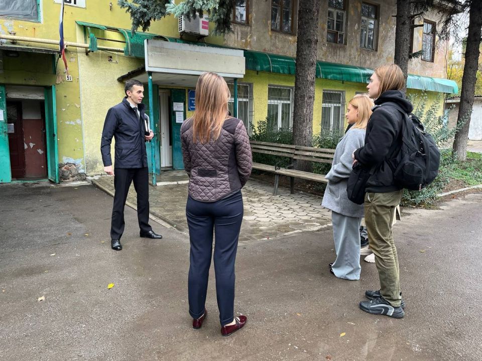 13             : .. , . , . , .51. ...