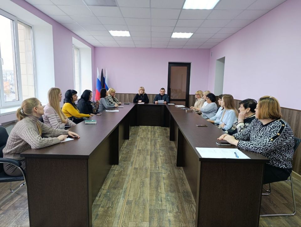 , 31            ,      ...