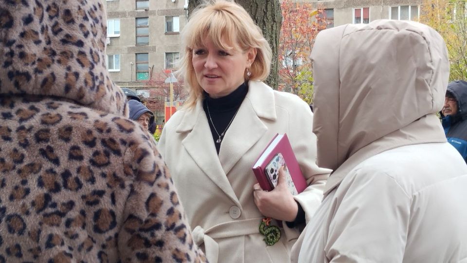 , 1                      ...