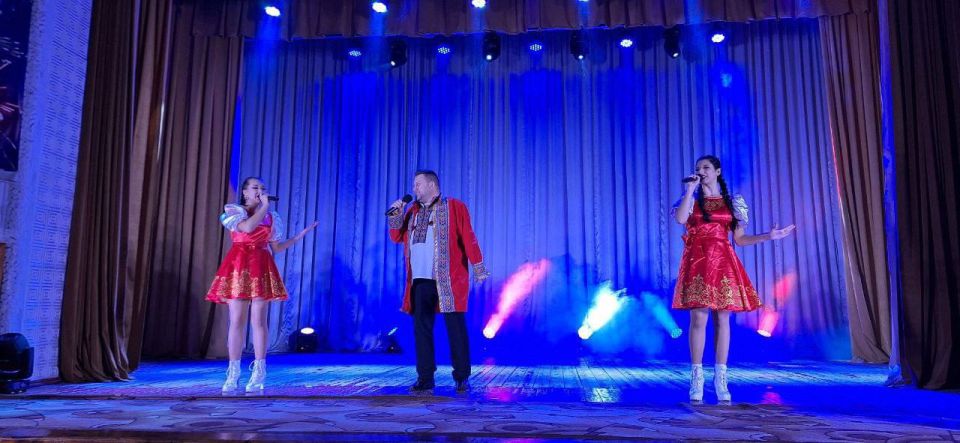  : 1     .      ,  ,     ,   4 