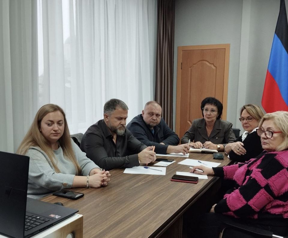  : , 12 ,  -               2026     2027  2028 