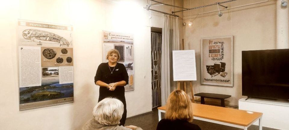 , 12 ,    -            - 