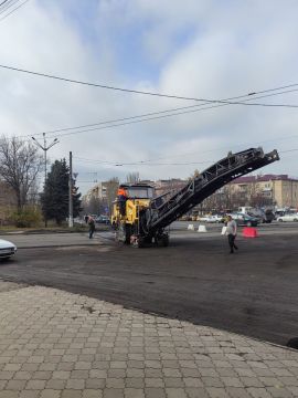 В Червоногвардейском районе г. Макеевки продолжается активная работа по ремонту дорог