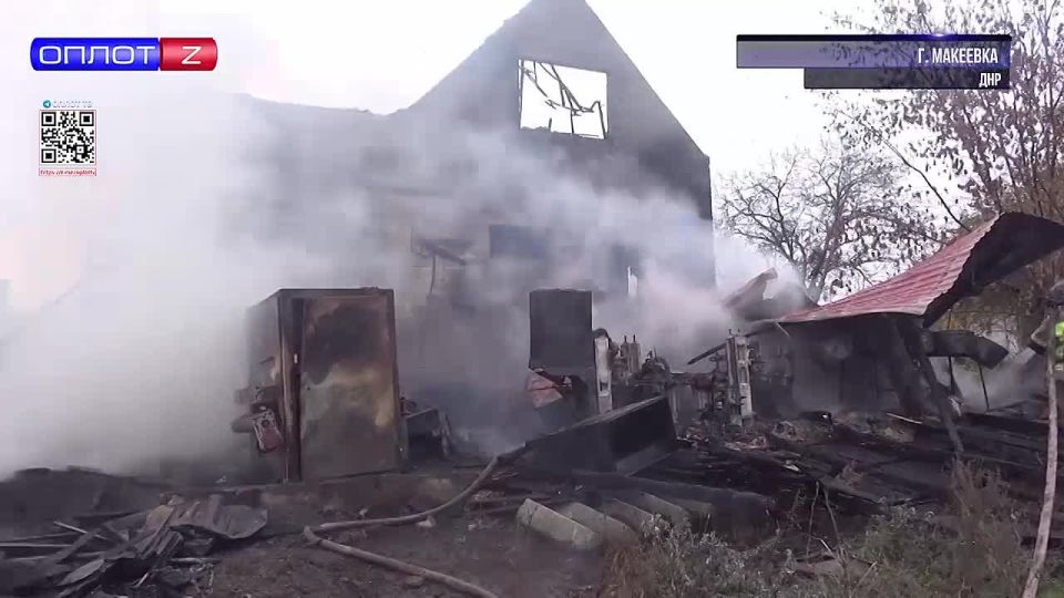 В Макеевке спасатели потушили крупный пожар