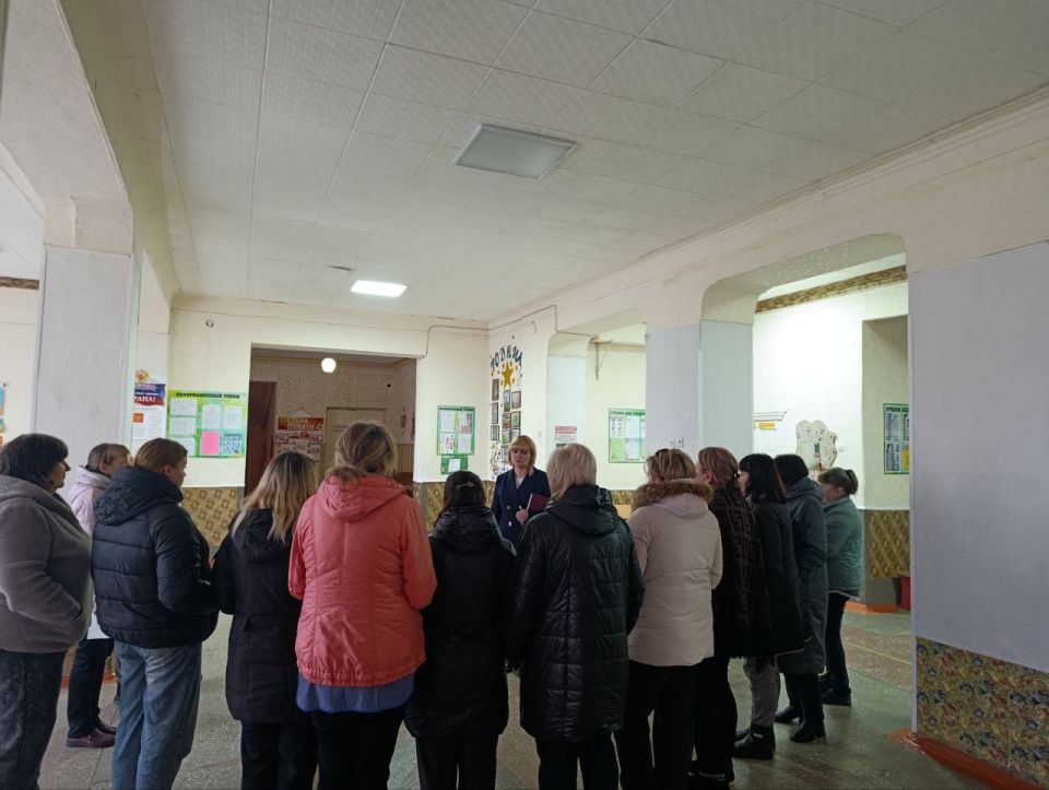 , 20                      :...