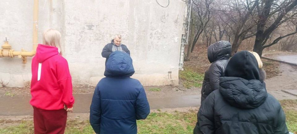 , 21                       6   