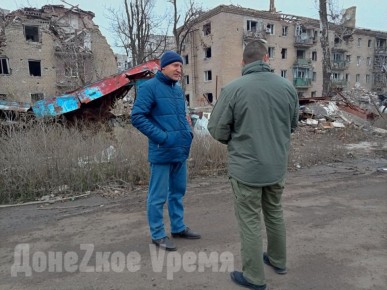 С комплектом выживания: бизнесмен из Санкт-Петербурга передал пятую машину военным в Авдеевке