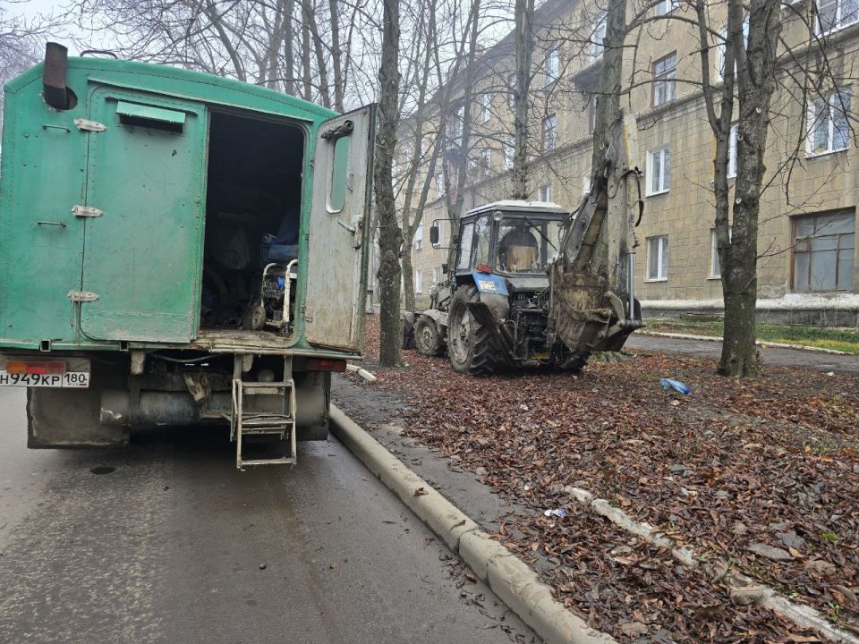 �������, 3 �������, �������� ����������� ����ջ ��� ��� ����� �������� ������� ������ �� ���������� ������ ��������� ������������� ����� ���� � 166 �� ��. �����������