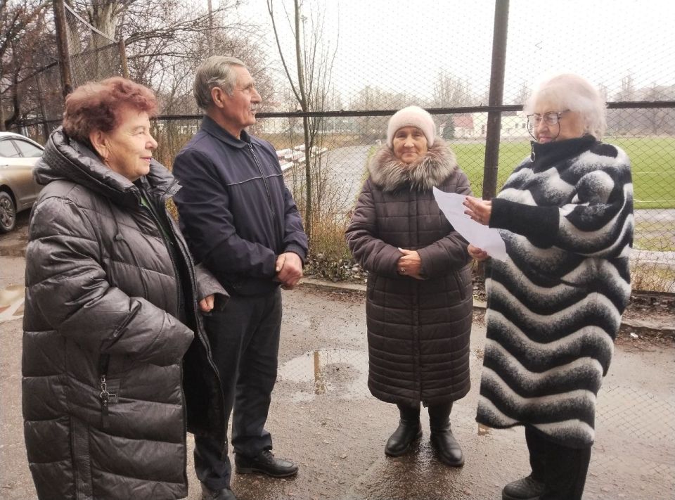 По поручению Главы ДНР Дениса Пушилина проводятся встречи с населением для выявления проблемных вопросов на подведомственной территории