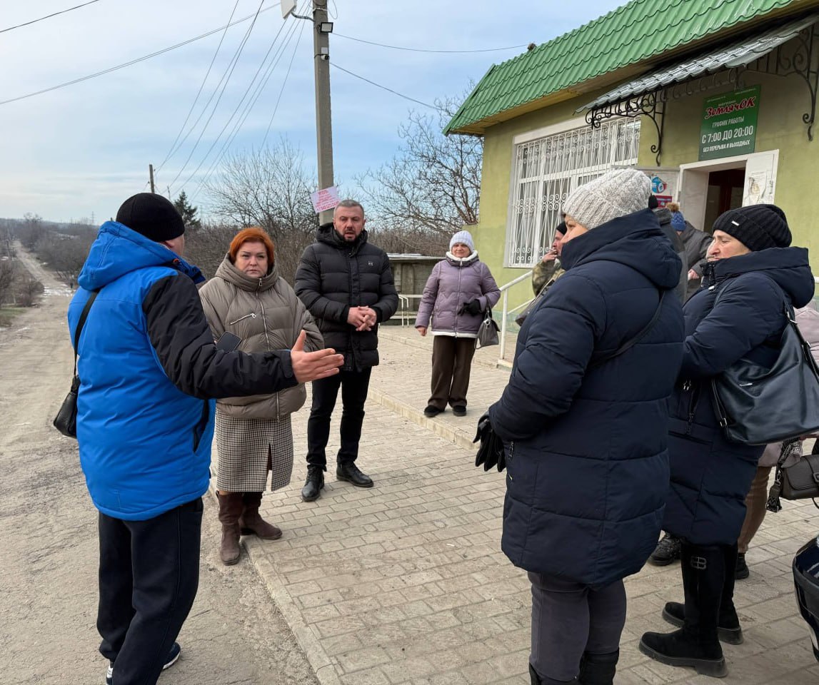 Депутат Народного Совета Наталья Бурцева встретилась с жителями Кировского района Макеевки для решения насущных проблем