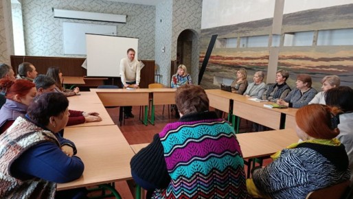 15 января депутат Макеевского городского совета Донецкой Народной Республики первого созыва Андрей Зотеевпровел встречу с жителями по улице Кирова возле дома 1А