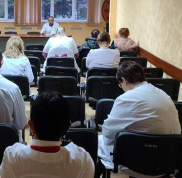 По поручению Главы ДНР Дениса Пушилина проводятся встречи с населением для выявления проблемных вопросов на подведомственной территории